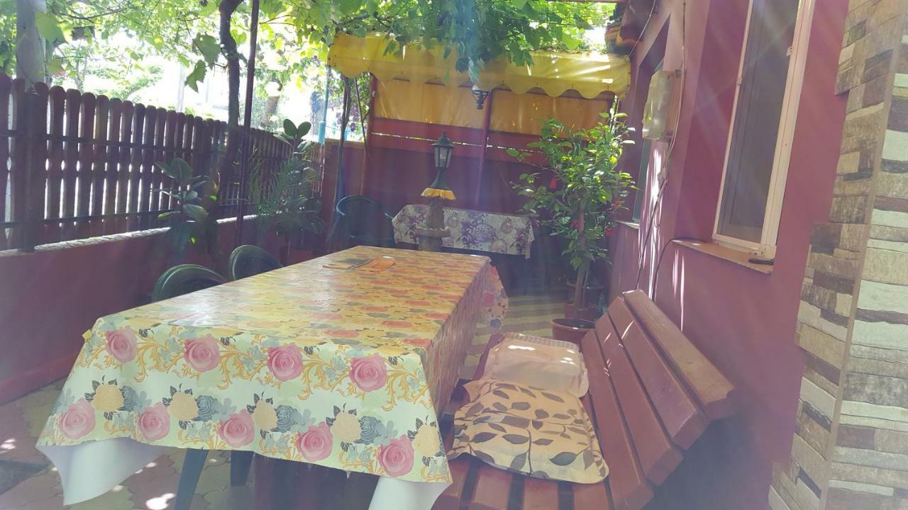 Casa Simona Hotel Două Mai Exterior foto